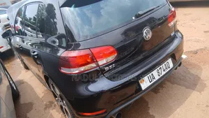Volkswagen Golf 2011 Black