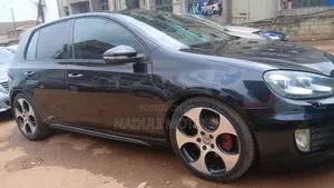 Volkswagen Golf 2011 Black