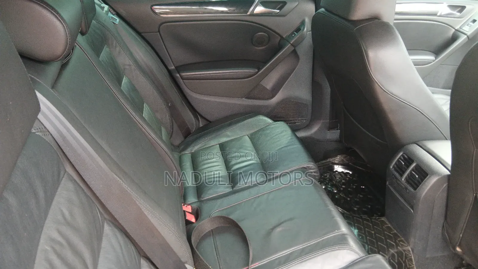 Volkswagen Golf 2011 Black