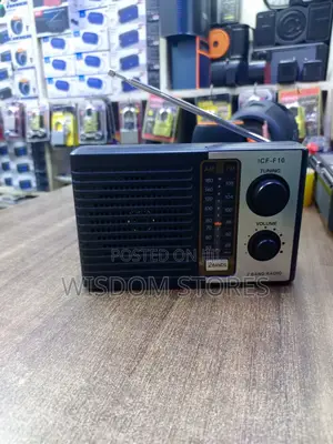 Old Model 2-Band Radio-Black
