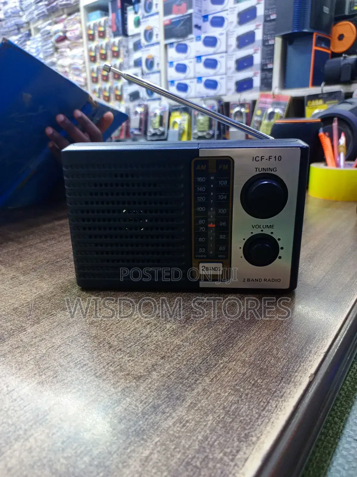 Old Model 2-Band Radio-Black