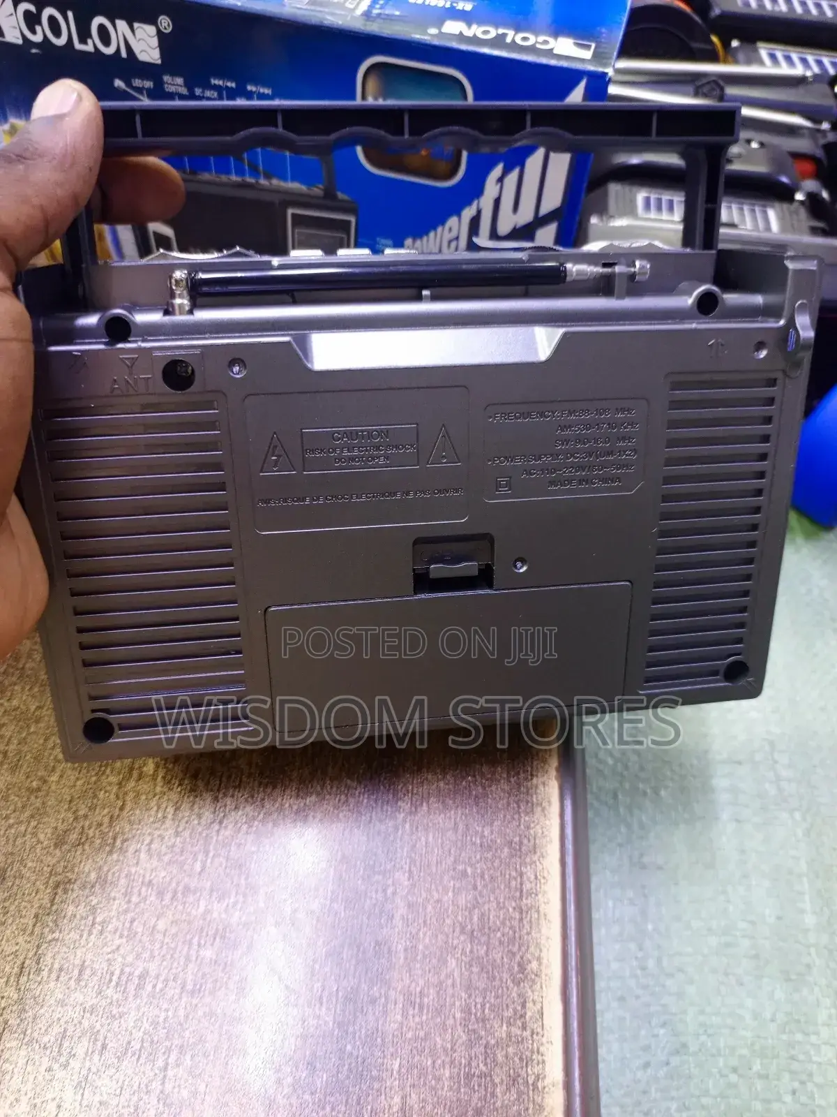 Vater Portable Radio 3 Band Radio and Built-in Mp3 Player