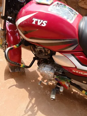 TVS HLX 125 2025 Red