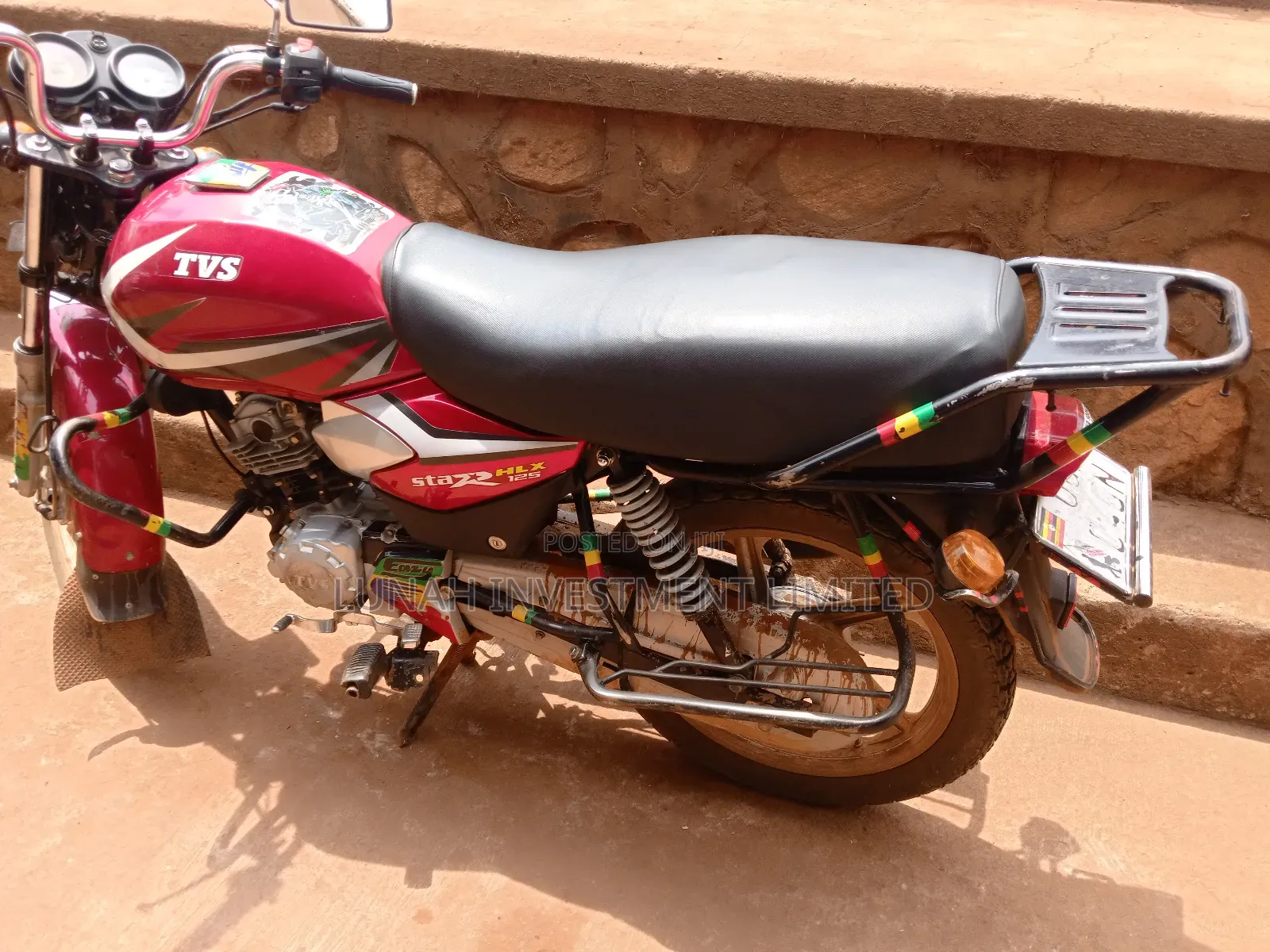 TVS HLX 125 2025 Red