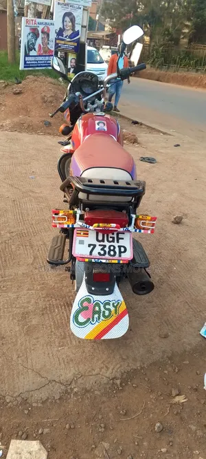 Bajaj Boxer 125 2024 Red