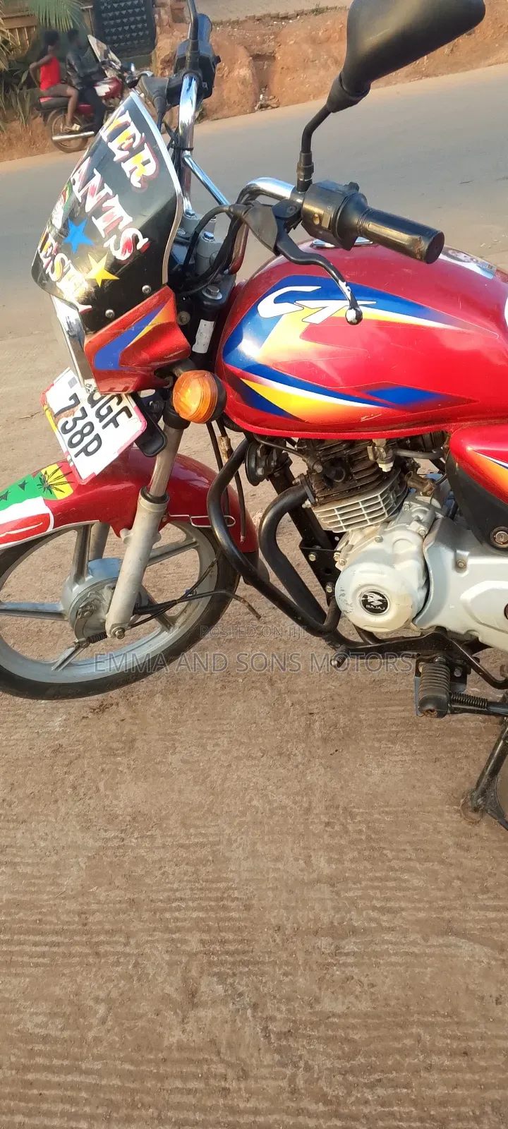 Bajaj Boxer 125 2024 Red