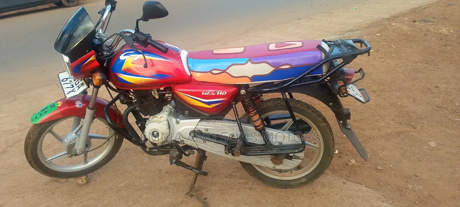 Bajaj Boxer 125 2023 Red