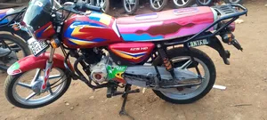 Bajaj Boxer 125 2024 Red