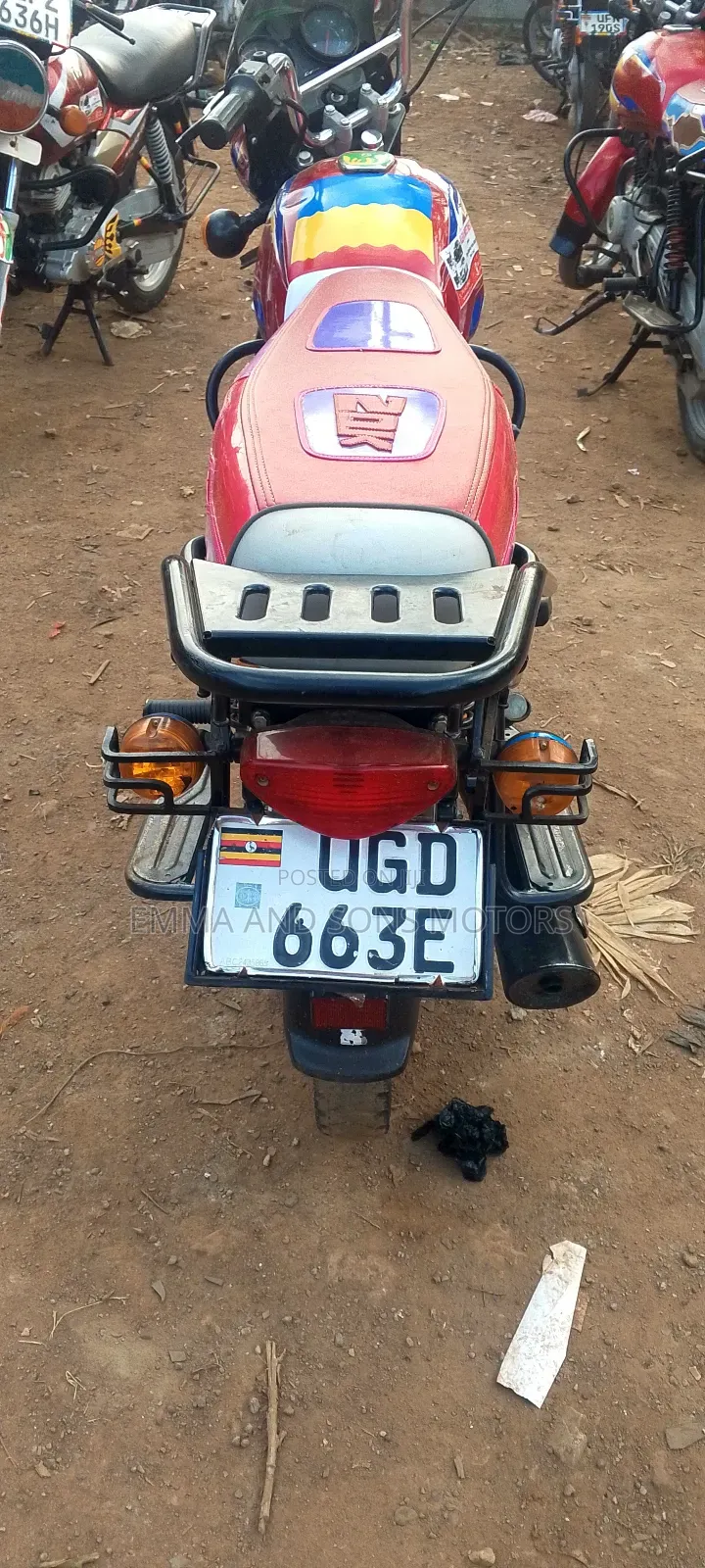 Bajaj Boxer 125 2024 Red