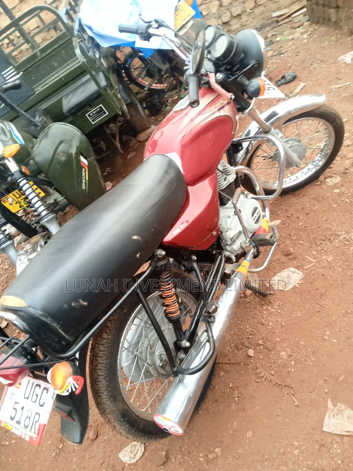 Bajaj Boxer 100 2025 Red