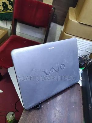 Laptop Sony VAIO VGN-NR38 E/S 2GB Intel Core 2 Duo HDD 250GB