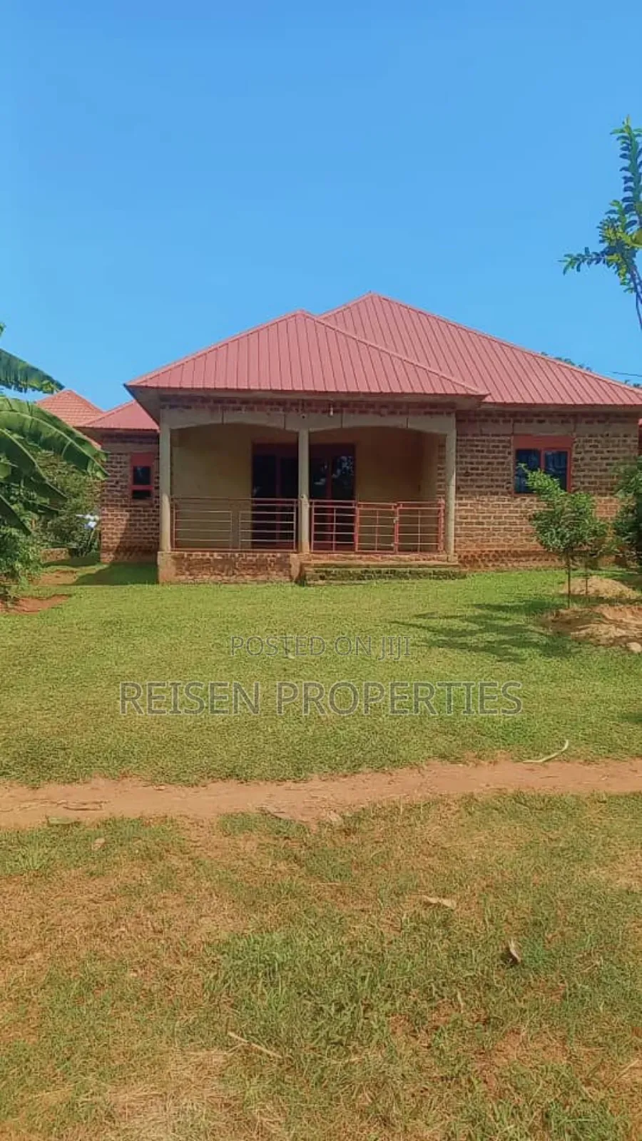 3bdrm Bungalow in Nkumba Central, Katabi for sale