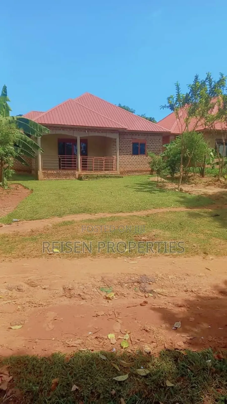 3bdrm Bungalow in Nkumba Central, Katabi for sale