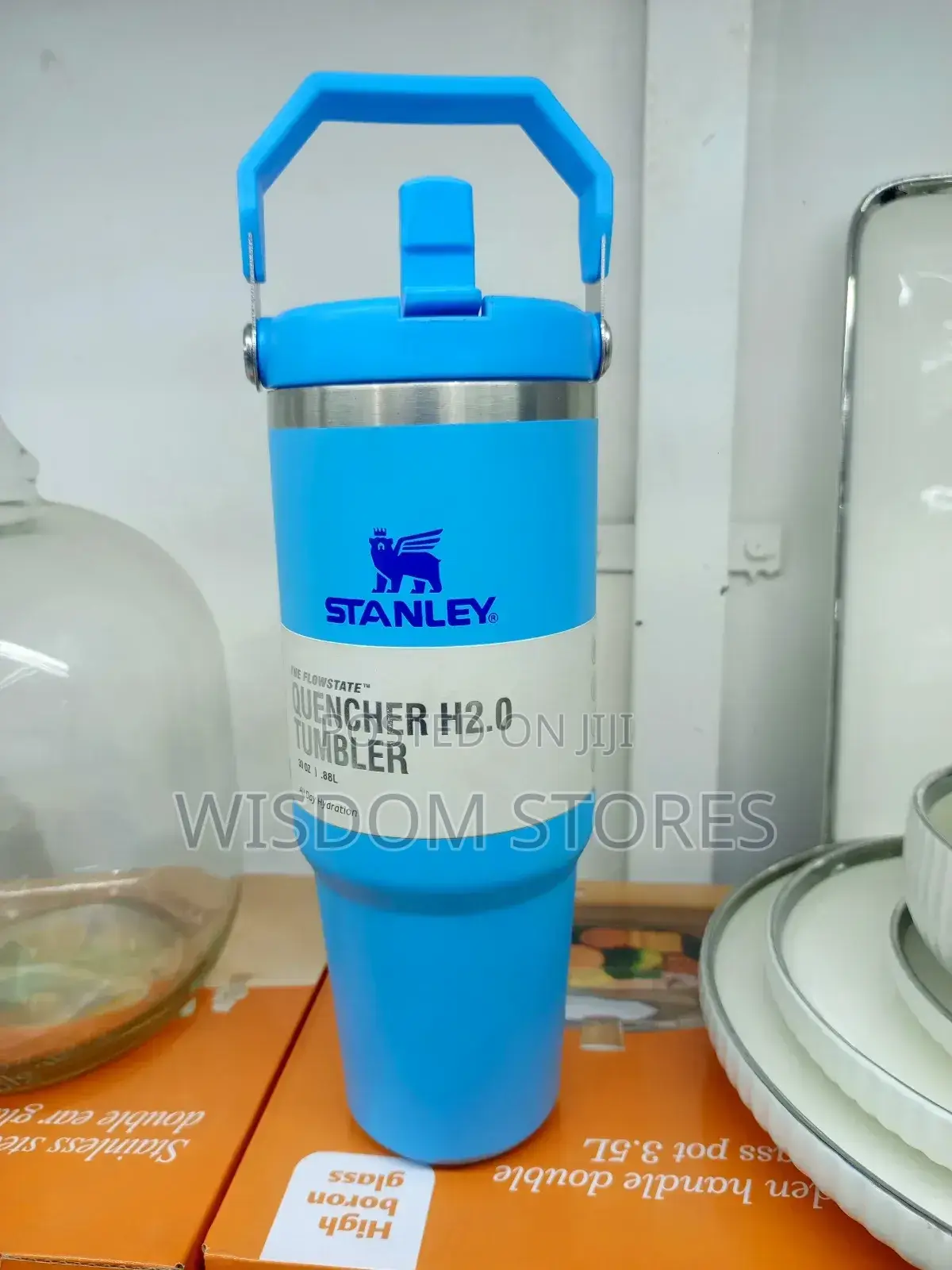 Stanley Quencher Flowstate Tumbler.