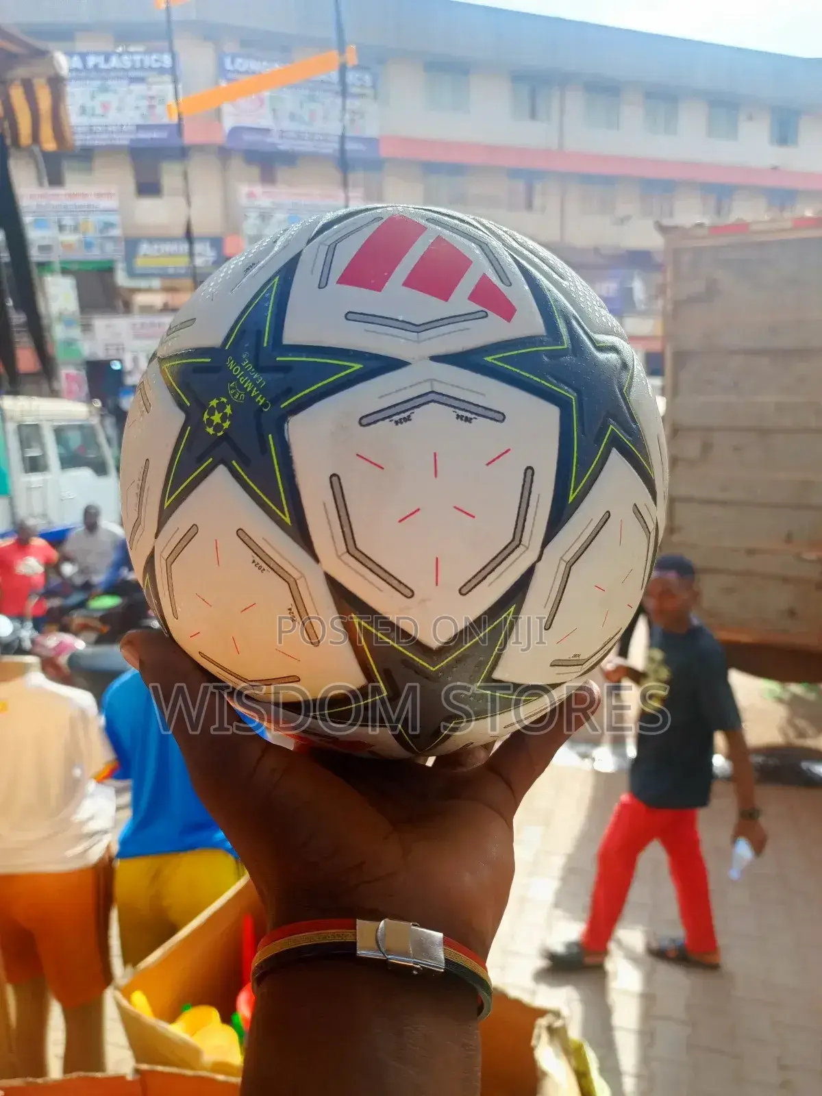 Adidas Ucl Pro 24/25 League Phase Ball.