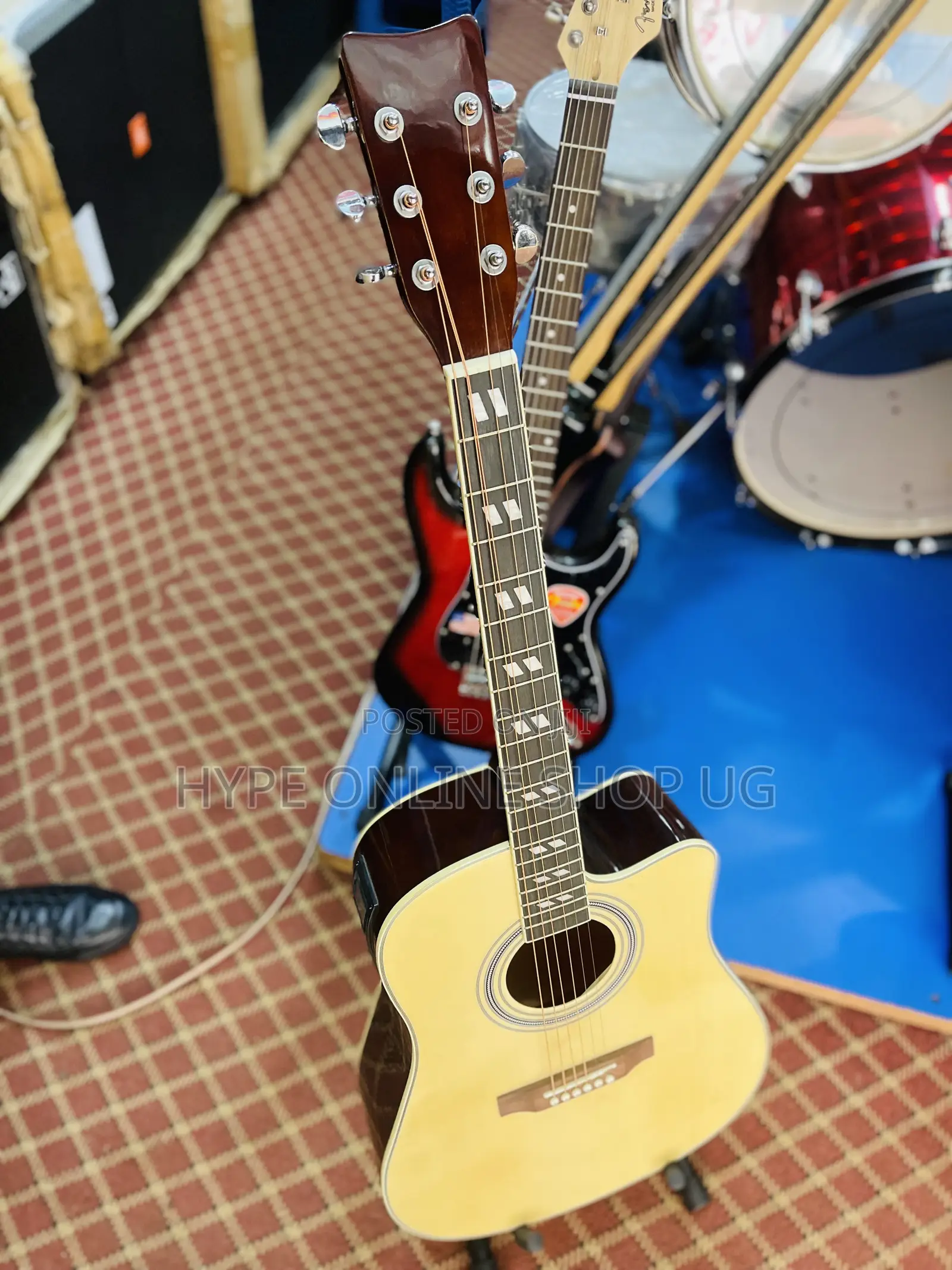 Acoustic 6strings Powered Solid Guitar
