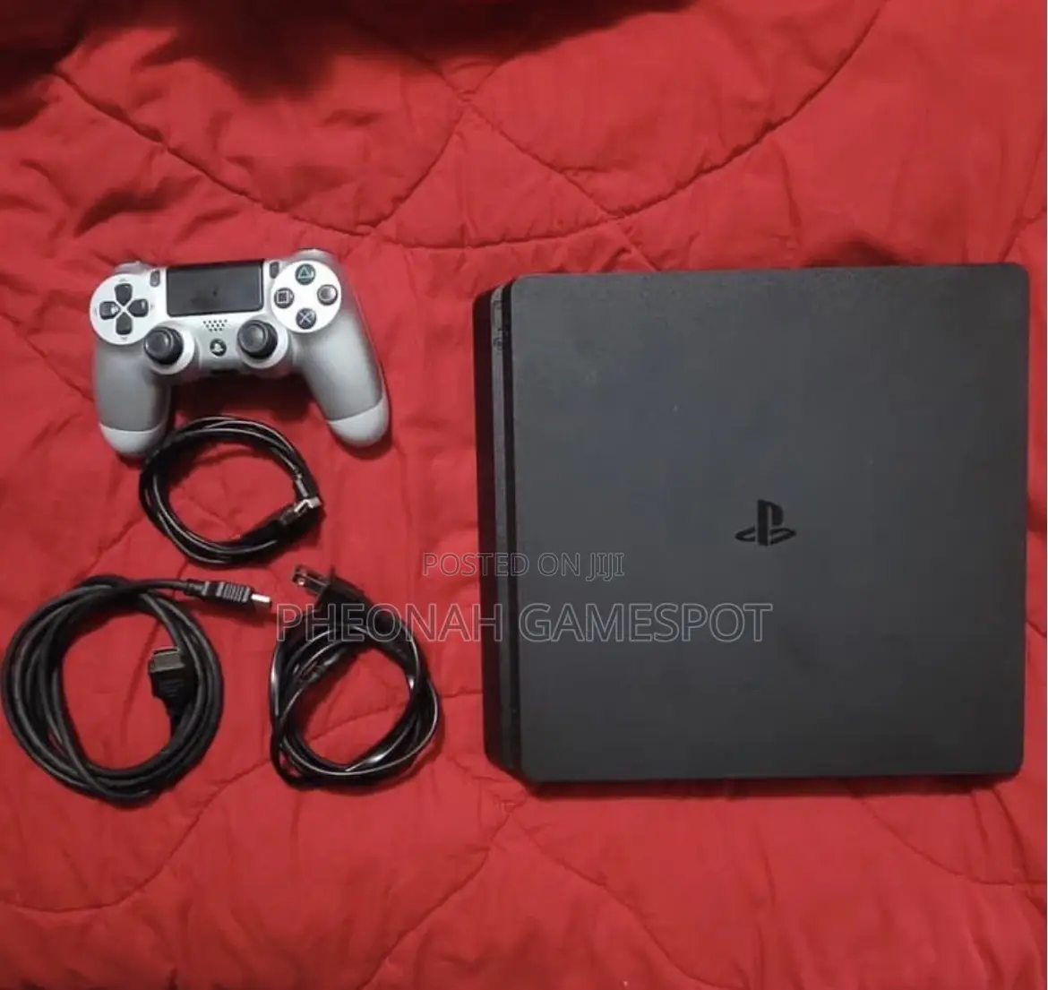 Ps4 Console, 2 Controllers, 17 Amazing Games Loaded Inside.
