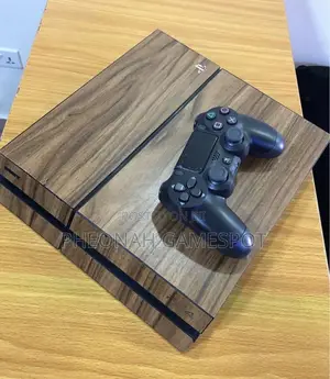 Playstation 4, 2 Controllers, 11 Amazing Games Installed Today.