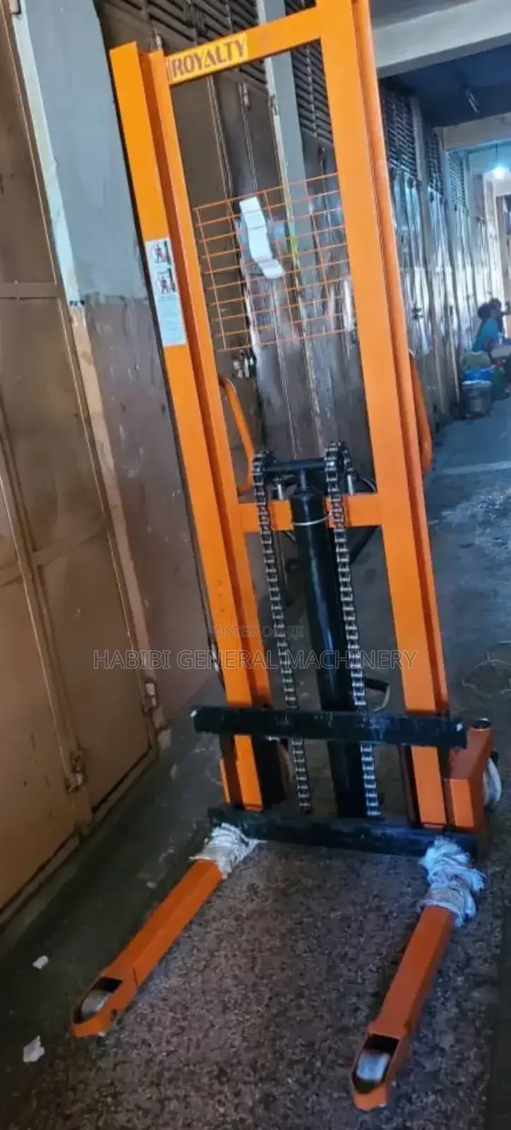 2000kg/2 Tones Hydraulic Manual/Adjustable Height Forklift