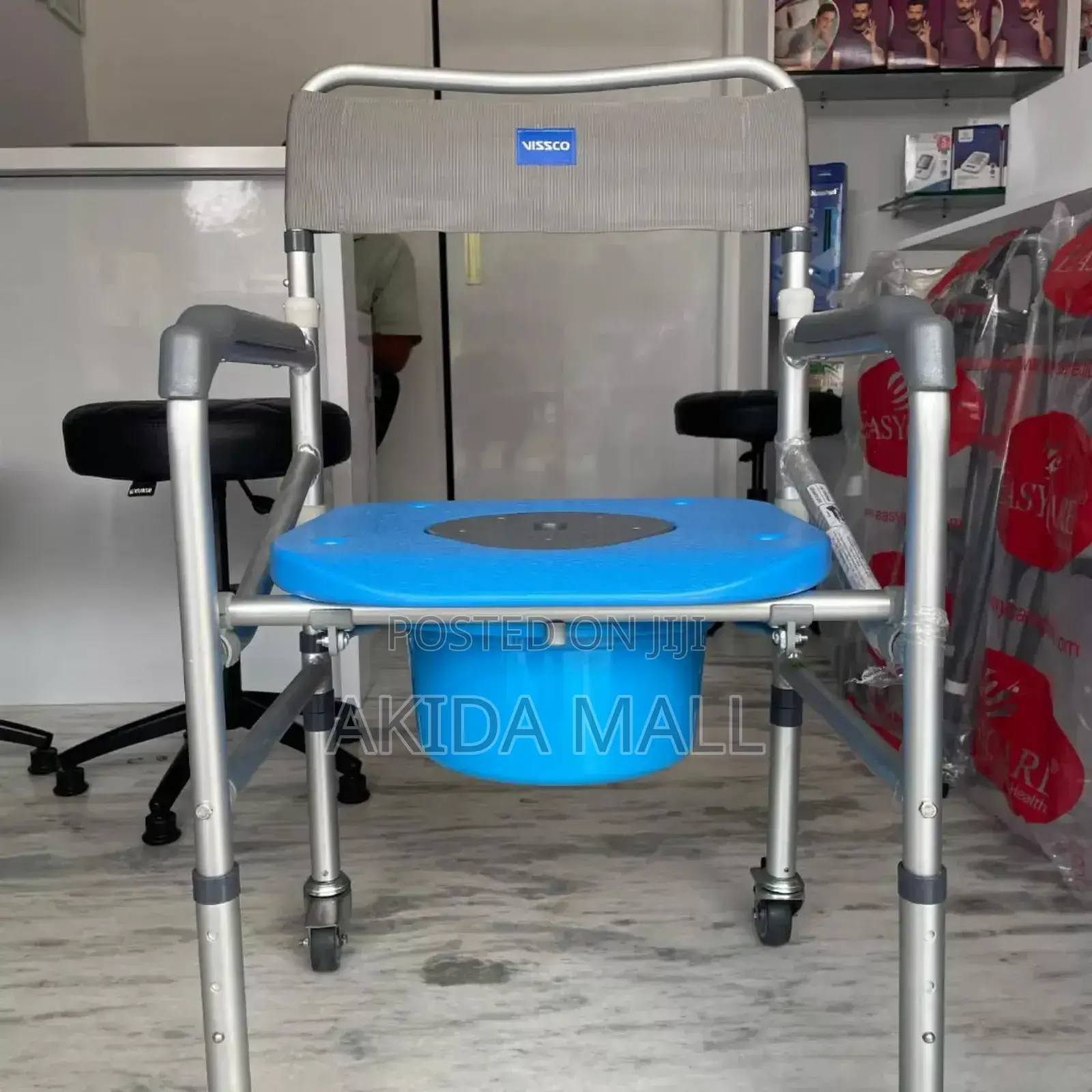 Vissco Versatile Comfort 3n1 Foldable Commode Shower Chair WTH Wheels