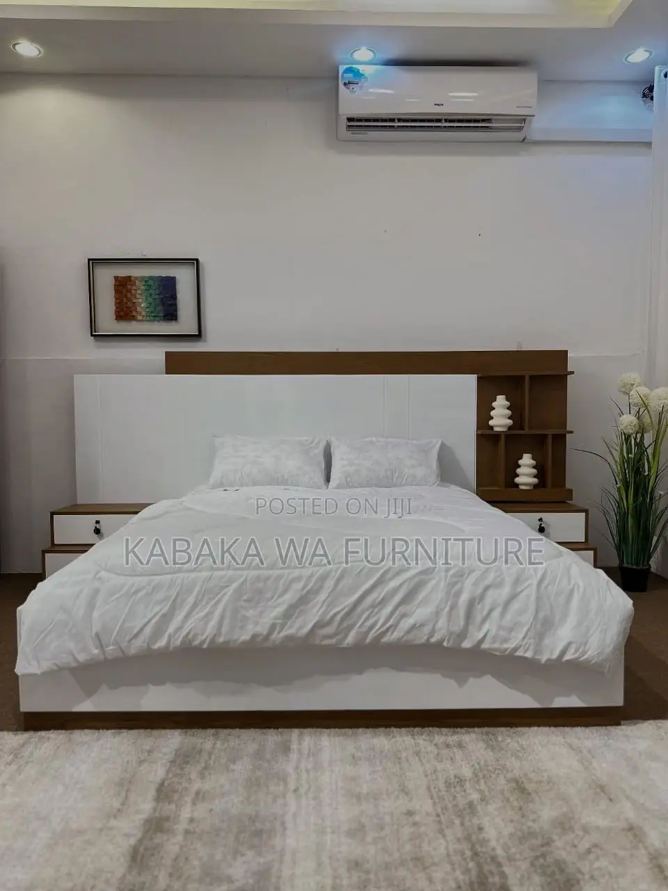 Classic and Smart/ Modern Flat White/Bed in 5/6 With Good Finishing /