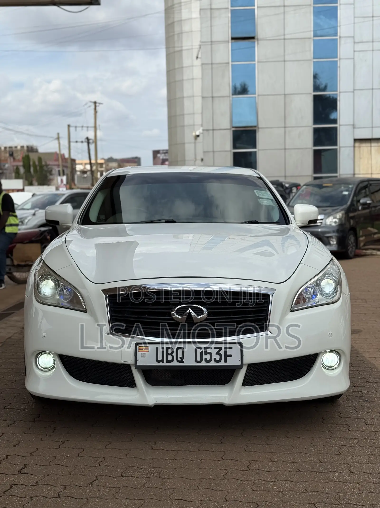 Nissan Fuga 2010 White