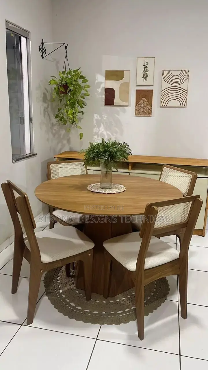 4 Seater Round Dining Table.