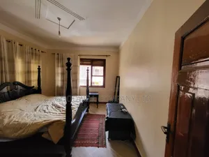 6bdrm House in Kansanga, Central Division for sale