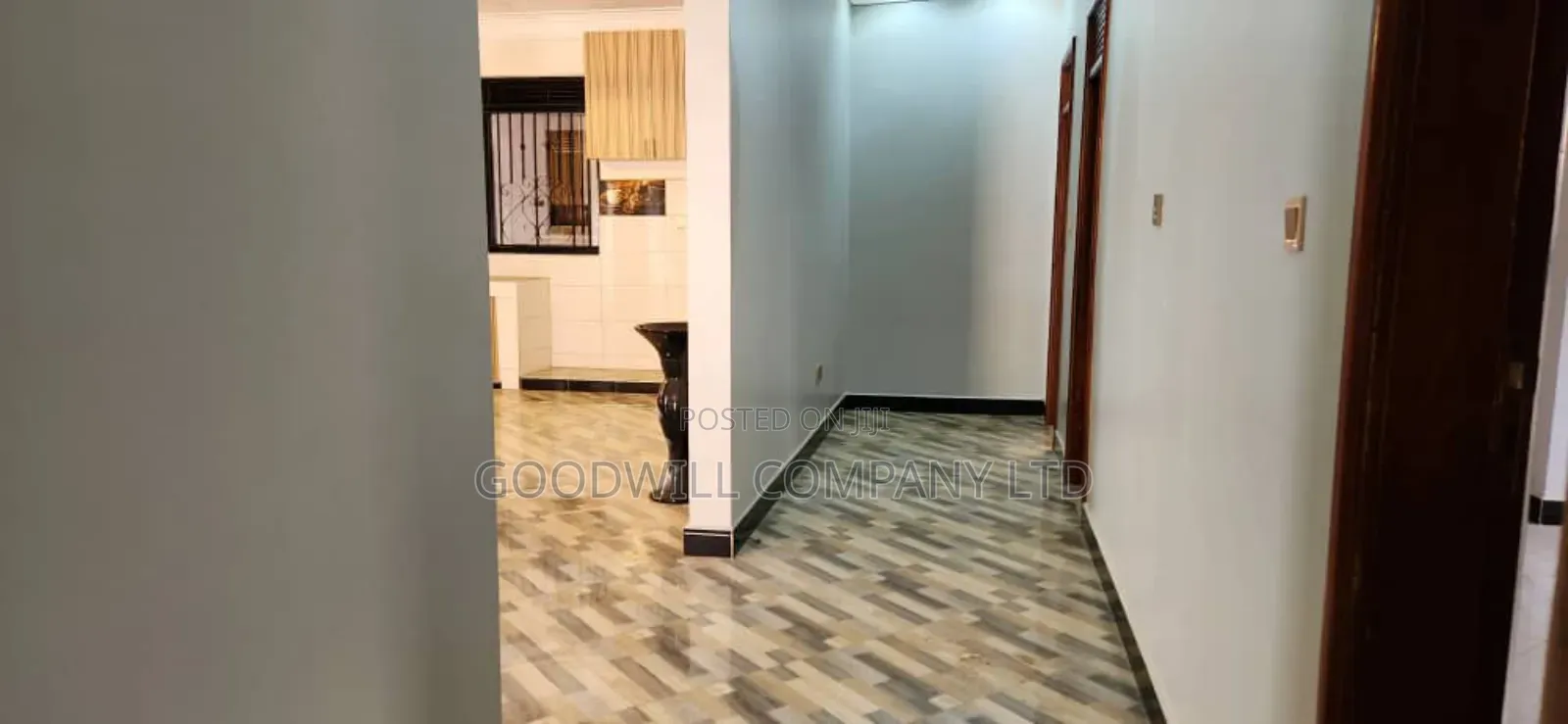3bdrm House in Kitende Entebbe Road, Central Division for sale