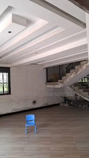 4bdrm House in Bulwanyi Nakawuka, Central Division for sale