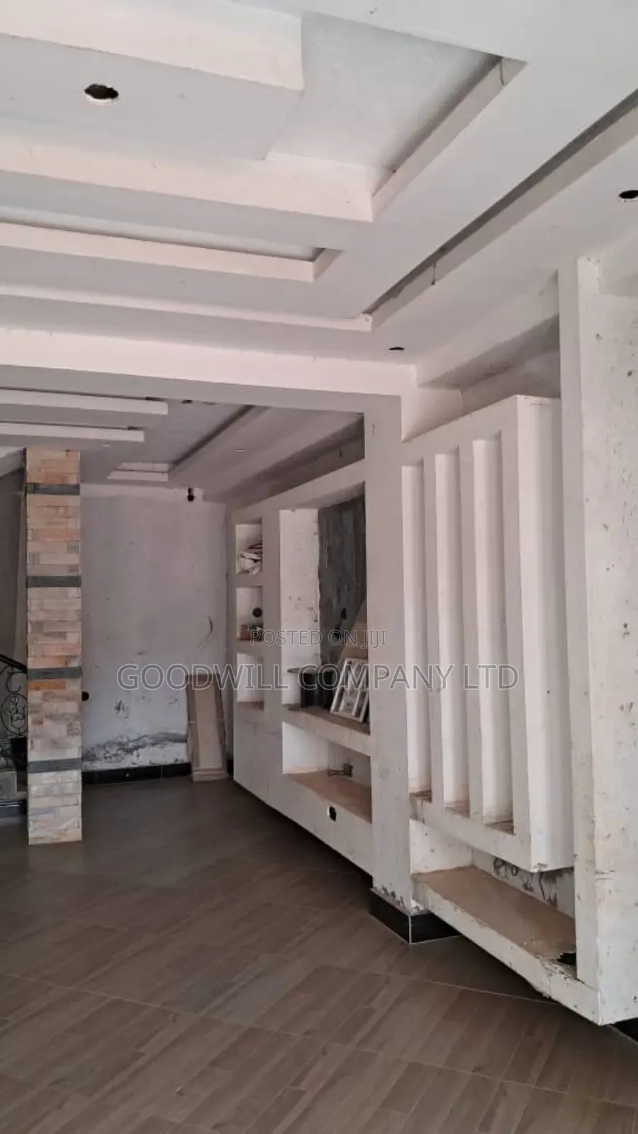 4bdrm House in Bulwanyi Nakawuka, Central Division for sale