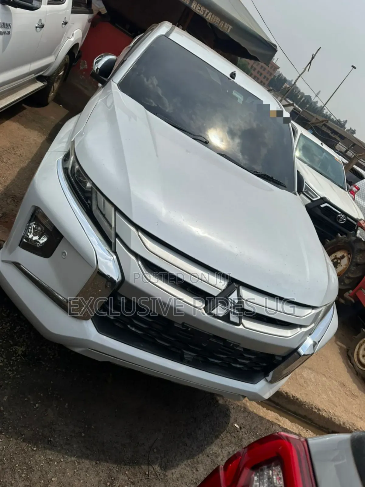 Mitsubishi Triton 2020 White