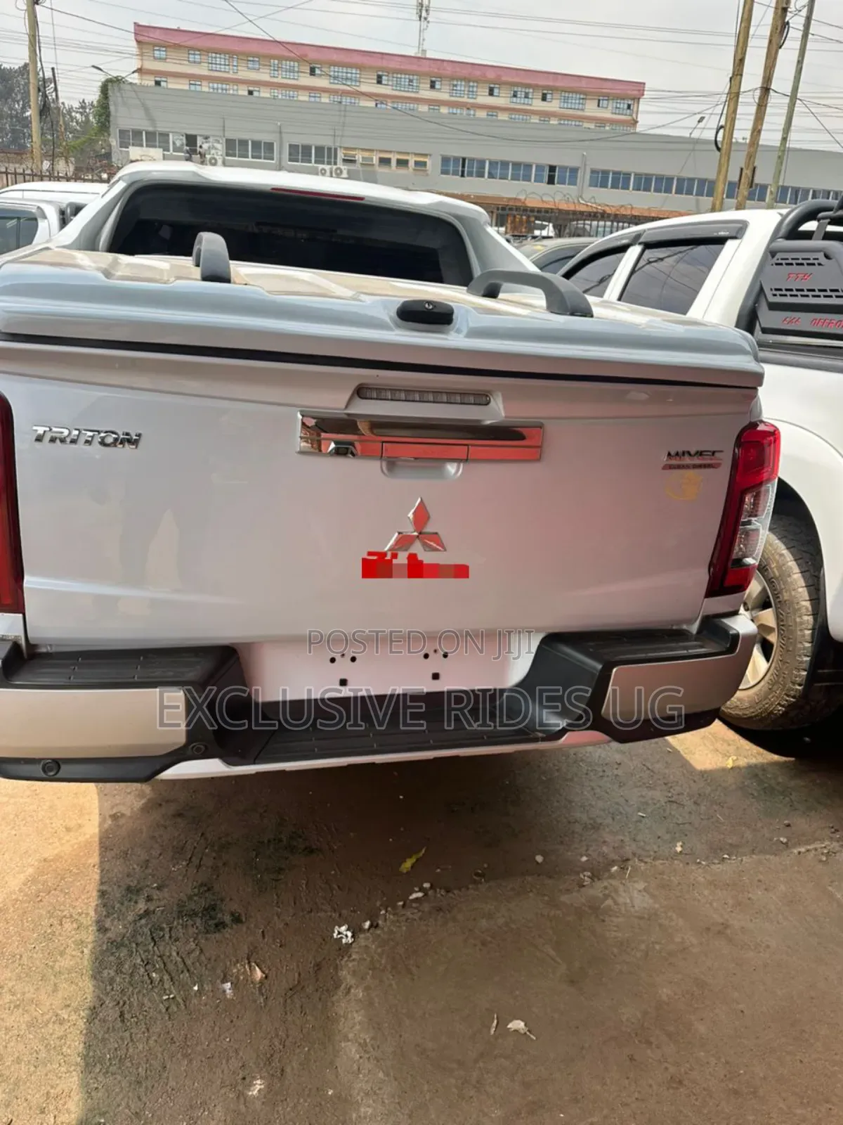 Mitsubishi Triton 2020 White