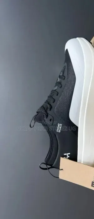Moc Black, White Man
