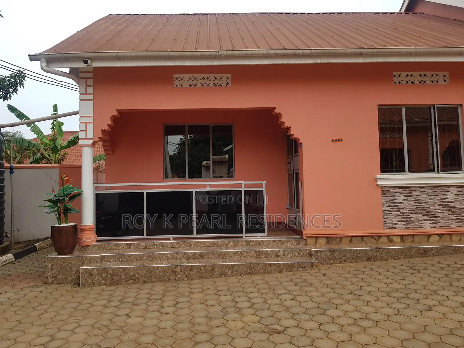 2bdrm Apartment in Pearl Residences –, Ssabagabo-Makindye for rent
