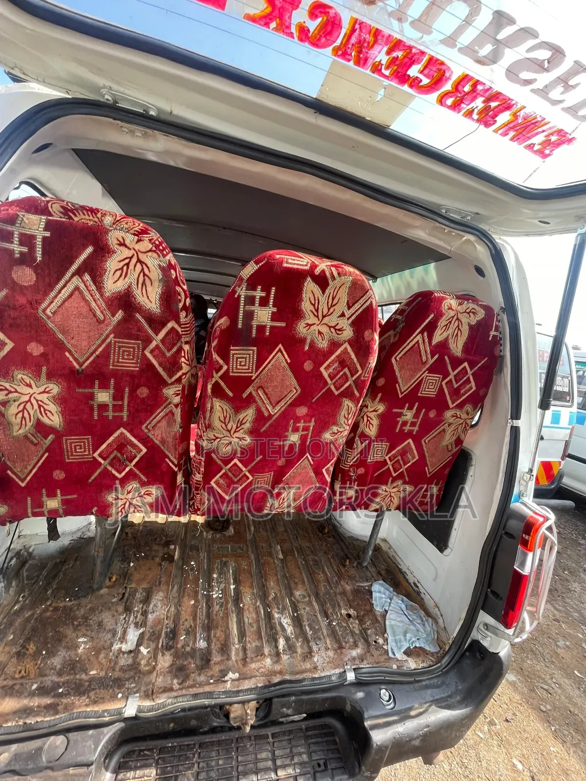 Toyota HiAce 2002 White