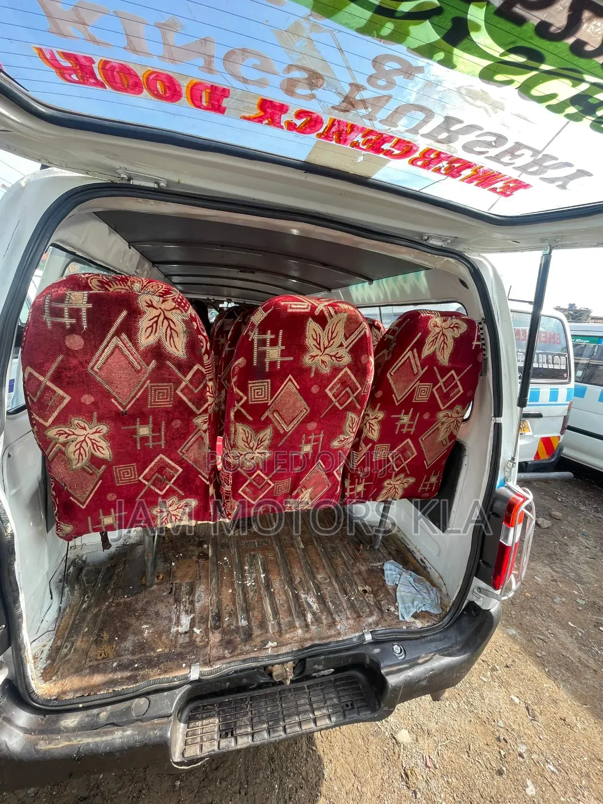 Toyota HiAce 2002 White