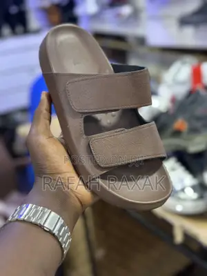 Men’S Classic Double Strap Brown Sandals