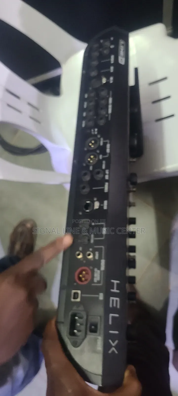 Line 6 Helix Lt Guitar Effects Pedal