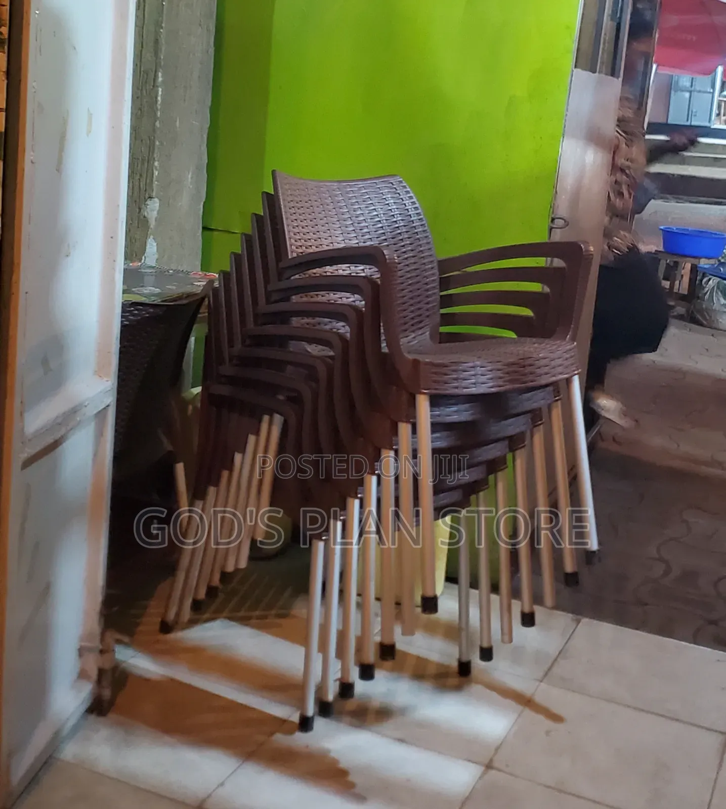 Noted Plastic Chairs Plastic Chairs