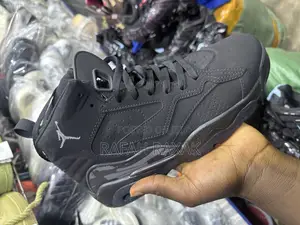 Men’S Triple Black Nike Air Jordan Jumpman Mvp Sneakers