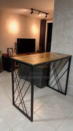 High Table Suitable for Kitchens/ Bars/ Restaurants and Hotels