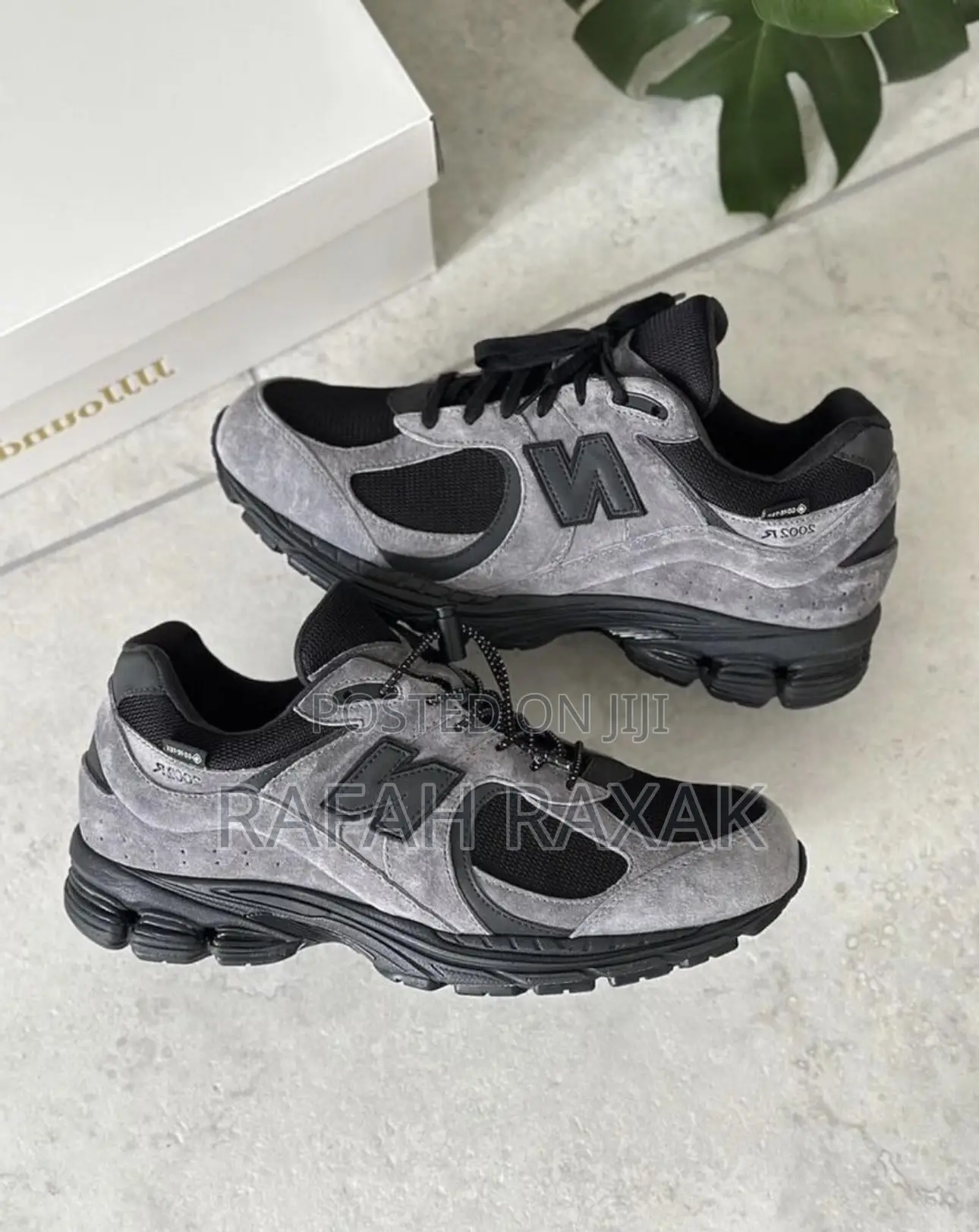 Original New Balance 2002r Gore-tex Jjjjouud Grey Sneakers