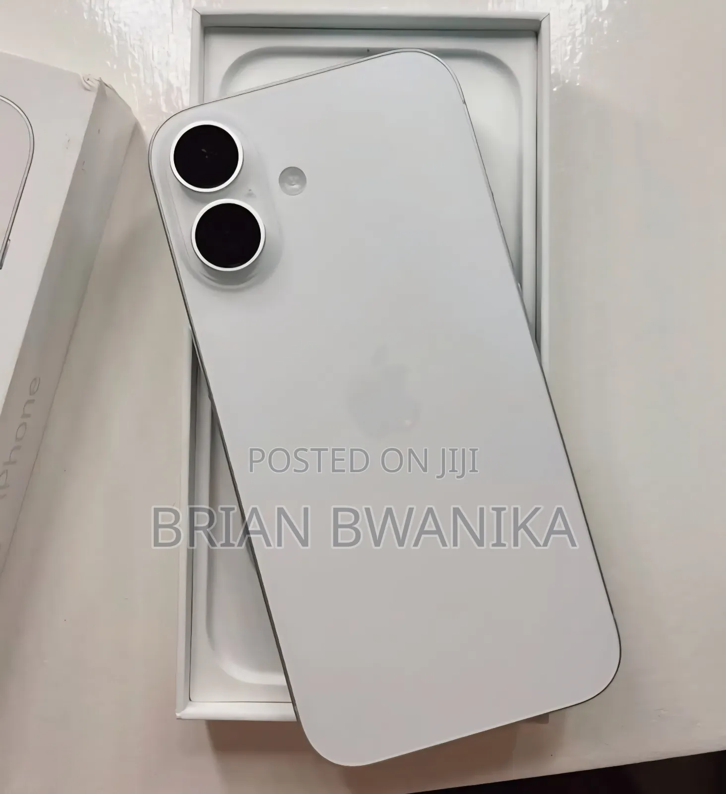 New Apple iPhone 17 256 GB White