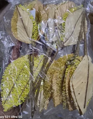Gold Christmas Tree Flowers/10pcs( Pkt)- Xmas Flowers Home Accessor