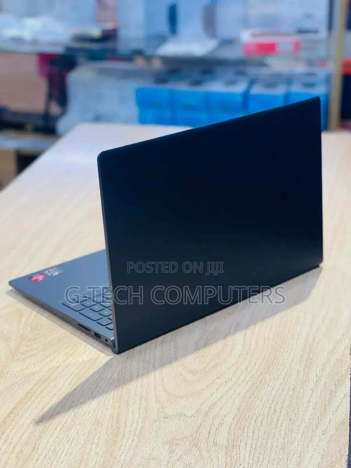 New Laptop Dell Inspiron 15 3537 8GB AMD Ryzen 5 SSD 256GB