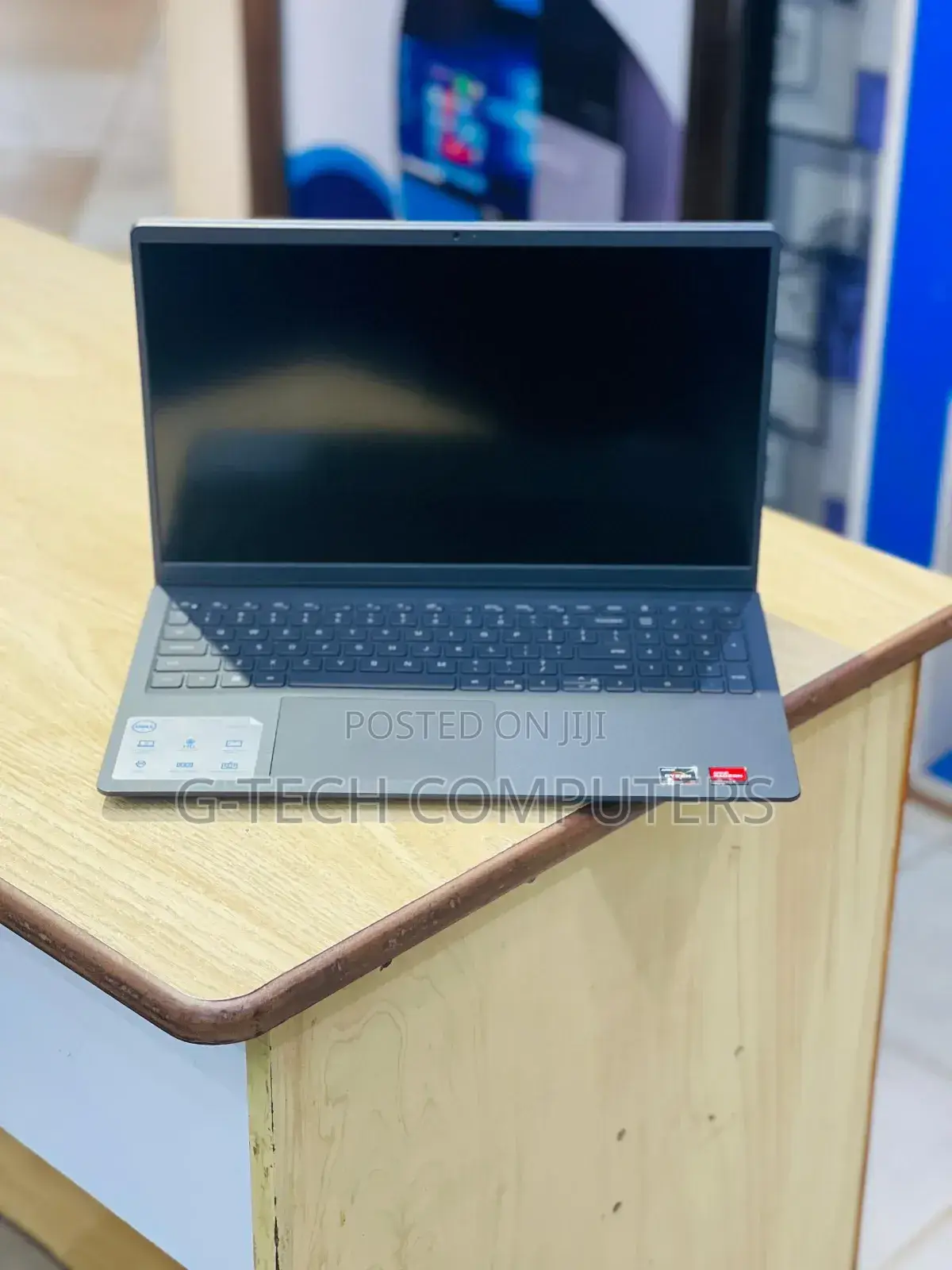 New Laptop Dell Inspiron 15 3537 8GB AMD Ryzen 5 SSD 256GB