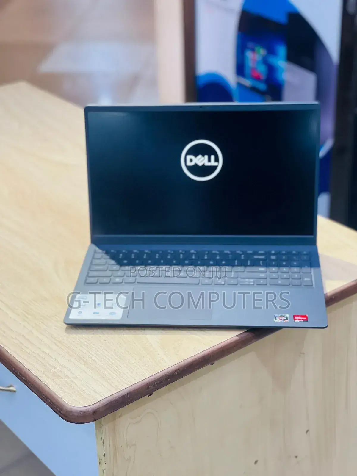 New Laptop Dell Inspiron 15 3537 8GB AMD Ryzen 5 SSD 256GB
