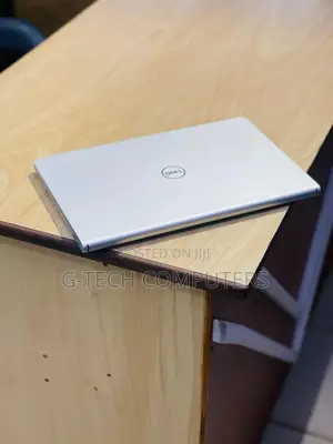 New Laptop Dell Inspiron 15 3521 8GB AMD Ryzen 5 SSD 512GB