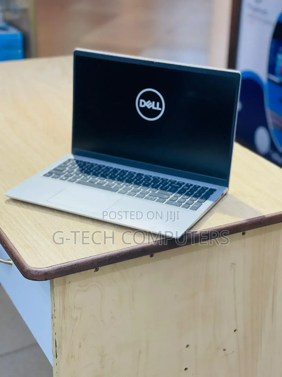New Laptop Dell Inspiron 15 3521 8GB AMD Ryzen 5 SSD 512GB